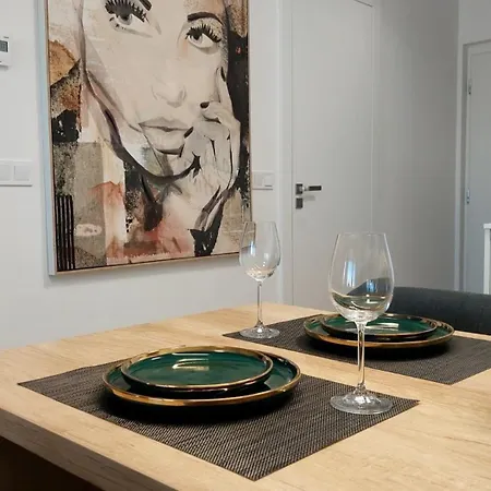 Rove With Privat Parking Free Apartmán