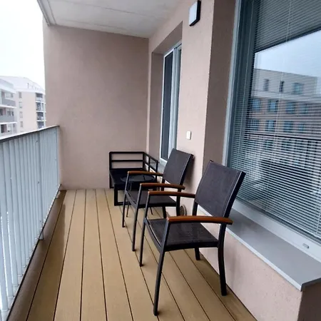 Rove With Privat Parking Free Apartment